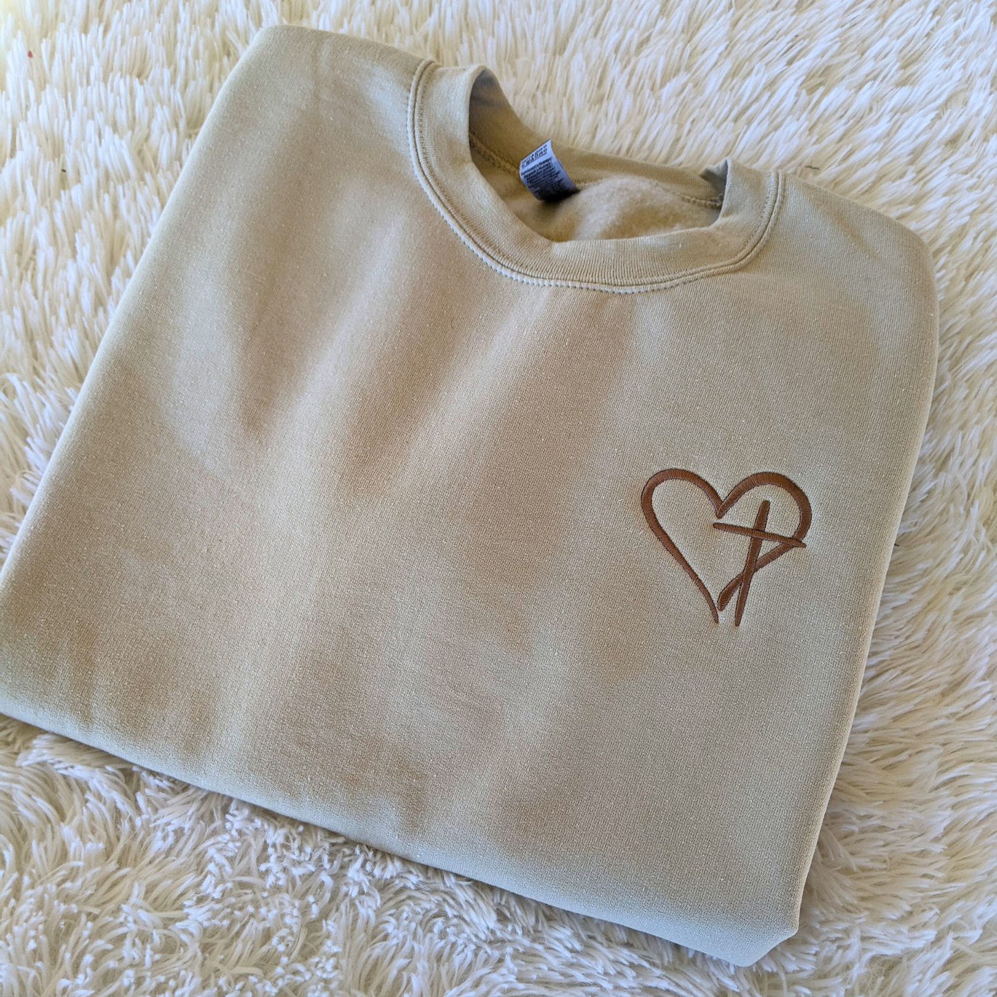 Sweatshirt - Crewneck - Cross with Heart