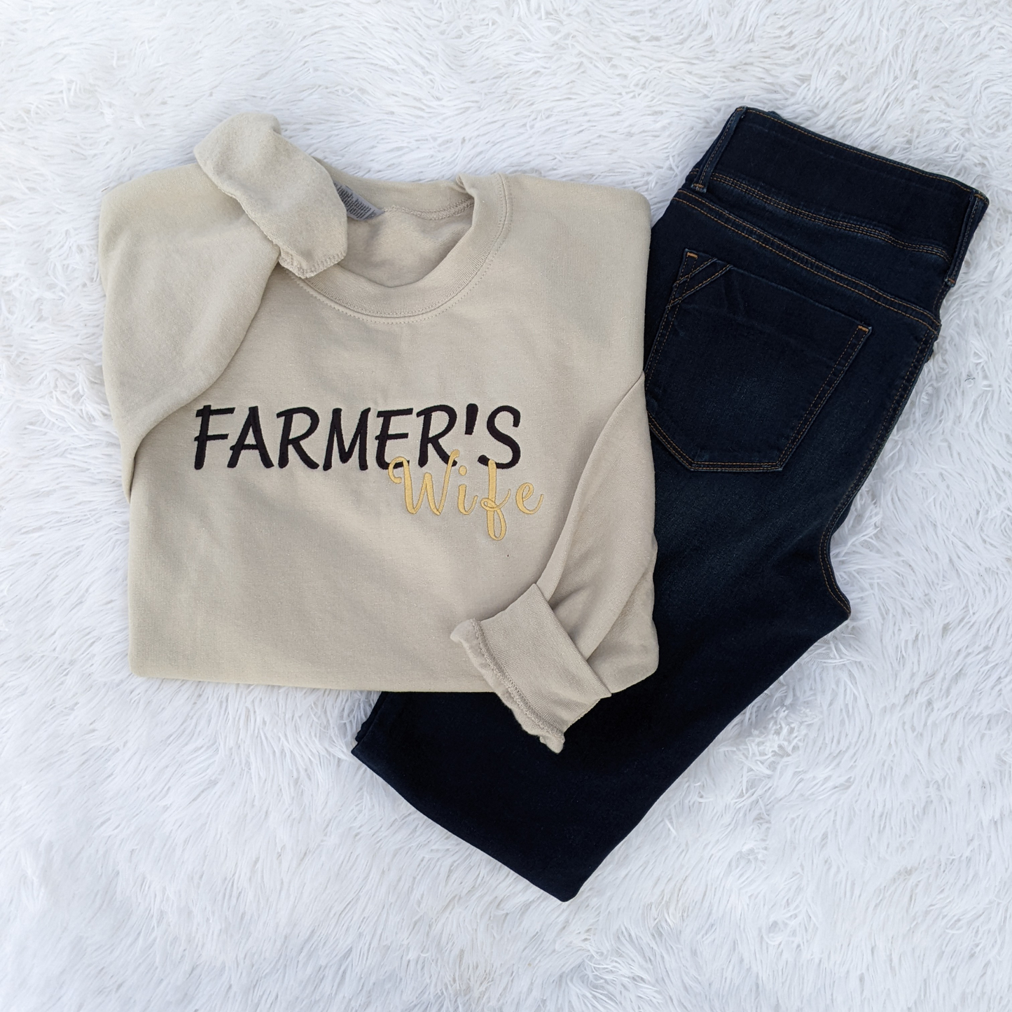 Sweatshirt - Crewneck - Farmer's Wife