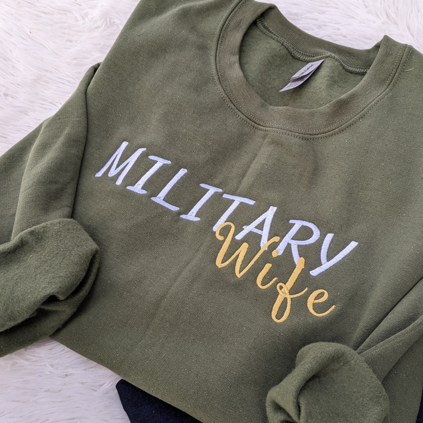 Sweatshirt - Crewneck - Military Wife