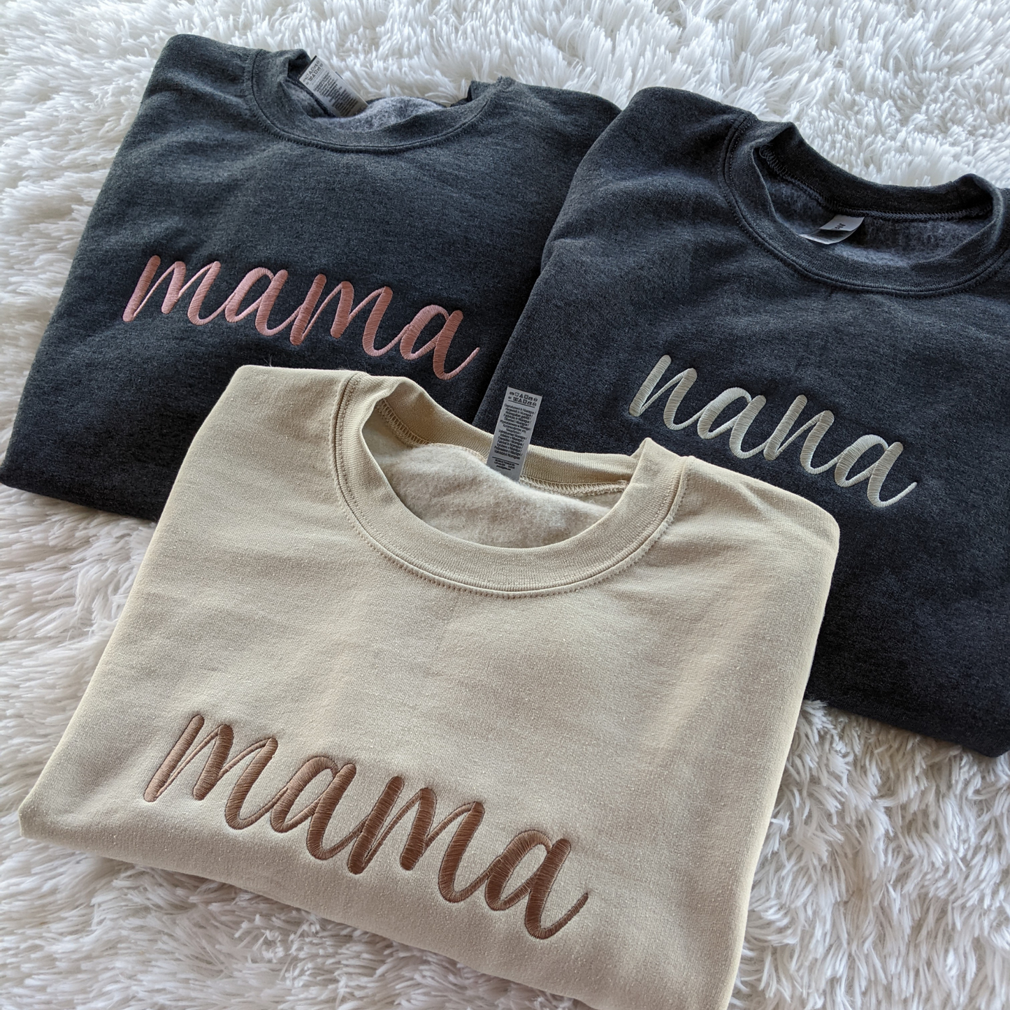 Sweatshirt - Crewneck - "mama" Cursive Font With Sleeve